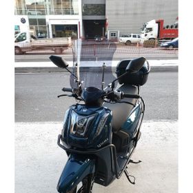Motocam Yuki Gentle 50 Ön Cam 2025-2026 Model 44 cm Füme Renkli 4 mm Aparatsız Motosiklet Rüzgarlık