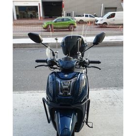 Motocam Yuki Gentle 50 Ön Cam 2025-2026 Model 44 cm Şeffaf Renkli 4 mm Aparatsız Motosiklet Rüzgarlık
