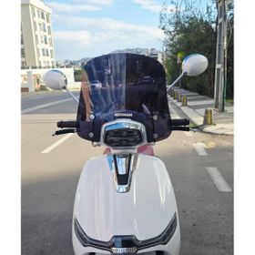 Motocam Yuki Risotto 50 Ön Cam 2022-2026 Model 39 cm Siyah Renkli 4 mm Aparatsız Motosiklet Rüzgarlık