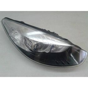 My 260101331r Fluence Yeni Makyajlı Kasa Sağ Far