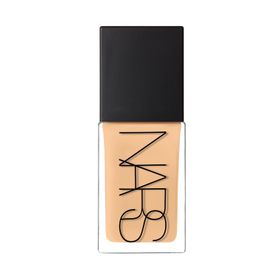 Nars Light Reflecting Light 5 Fiji Orta Kapatıcılı Fondöten