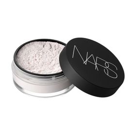 Nars No:04 Deuvlille Light Fondöten