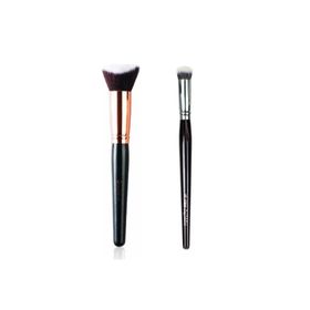 Nascita 3d Fondöten Fırçası 0150 + Yuvarlak 0267 Kapatıcı Fırçası