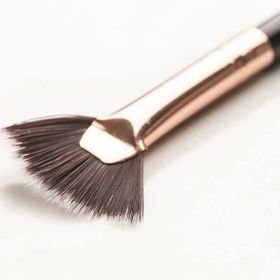 Nascita NASBRUSH0147 Eğimli Kirpik Fırçası