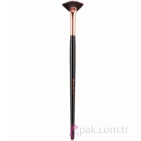Nascita NASBRUSH0147 Eğimli Kirpik Fırçası