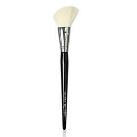 Nascita No:255 Pro Yuvarlak Açılı Allık Fırçası