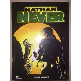Nathan Never Serisi 13 - Demir Maske - Piani; Vietti; Lisiero ve Cordone