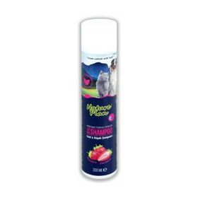 Nature Plan Çilek Kokulu 300 ml Kedi ve Köpek Şampuanı