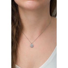 Nereze 925 Ayar Buzlu Çiçek Kadın Gümüş Kolye