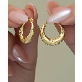 Nereze 925 Ayar Gold Kaplama Taşsız Noktalı Şarnel Kadın Gümüş Küpe
