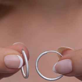 Nereze 925 Ayar Gümüş Çizgili Tasarım 16 mm Halka Küpe
