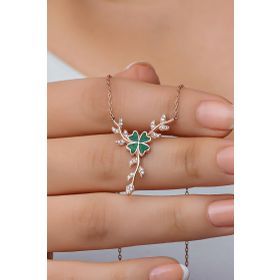 Nereze 925 Ayar Gümüş Daldaki Yeşil Yonca Kolye