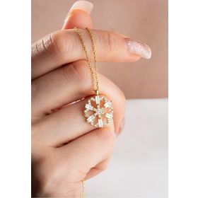 Nereze 925 Ayar Gümüş Gold Baget Taşlı Kartanesi Kolye