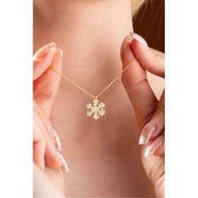 Nereze 925 Ayar Gümüş Gold Yıldız Detaylı Kartanesi Kolye