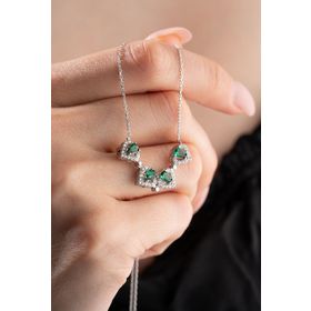 Nereze 925 Ayar Gümüş Mıknatıslı Ayrılabilir Rodyumlu Yeşil Zirkon Taşlı 4 Kalpli Yonca Kolye