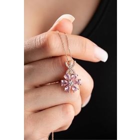 Nereze 925 Ayar Gümüş Pembe zirkon Taşlı 6 Yapraklı Çiçek Kolye