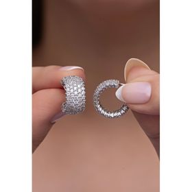 Nereze 925 Ayar Gümüş Rodyum 5 Sıra Beyaz Taşlı Yarım Tur Küpe