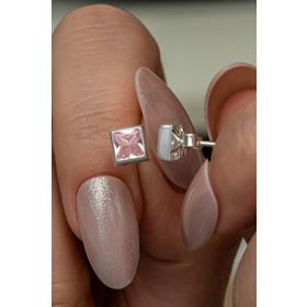 Nereze 925 Ayar Gümüş Rodyum Kaplama Pembe Taşlı Kare Küpe