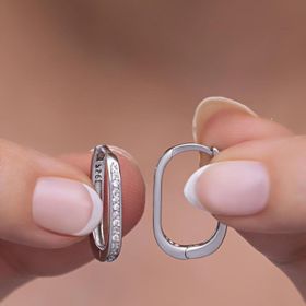 Nereze 925 Ayar Gümüş Rodyumlu Zirkon Taşlı U Model Tasarım Küpe