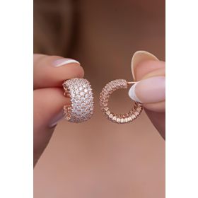 Nereze 925 Ayar Gümüş Rose 5 Sıra Beyaz Taşlı Yarım Tur Küpe