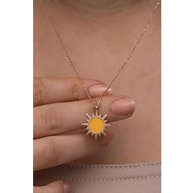 Nereze 925 Ayar Gümüş Rose Kaplama Mineli Güneş Model Kadın Kolye