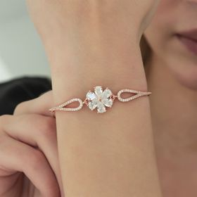 Nereze 925 Ayar Kelepçe Model Beyaz Taşlı Çiçek Bileklik Kadın Gümüş Bileklik