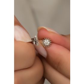 Nereze 925 Ayar Minik Zirkon Taşlı Güneş Kadın Gümüş Küpe
