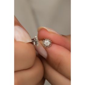 Nereze 925 Ayar Minik Zirkon Taşlı Güneş Kadın Gümüş Küpe