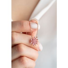 Nereze 925 Ayar Pembe Taşlı Lotus Çiçeği Kadın Gümüş Kolye
