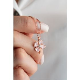 Nereze 925 Ayar Pembe Zirkon Taşlı Dört Yapraklı Şans Yonca Kadın Gümüş Kolye