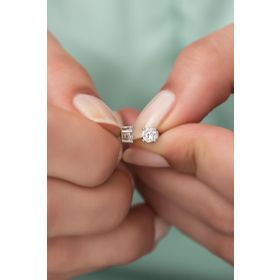 Nereze 925 Ayar Pırlanta Montür 4 mm Tektaş Kadın Gümüş Küpe