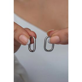 Nereze 925 Ayar Rodyumlu Taşsız Dikdörtgen Kadın Gümüş Küpe