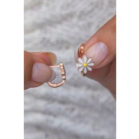 Nereze 925 Ayar Rose Mineli Papatya Model Kadın Gümüş Küpe