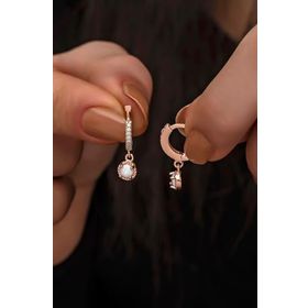 Nereze 925 Ayar Rose Sallantılı Beyaz Opal Tektaş Kadın Gümüş Küpe