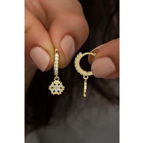 Nereze 925 Ayar Sallantılı Gold Kartanesi Kadın Gümüş Küpe