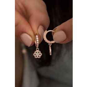 Nereze 925 Ayar Sallantılı Rose Kartanesi Kadın Gümüş Küpe