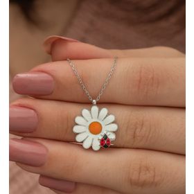 Nereze 925 Ayar Uğur Böceği Papatya Kadın Gümüş Kolye