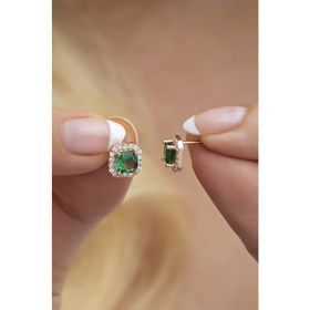 Nereze 925 Ayar Yeşil Taşlı Kare Tektaş Kadın Gümüş Küpe