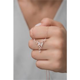 Nereze NRZ99500 Rose Daldaki Kelebek 925 Ayar Gümüş Kolye
