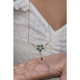 Nereze NRZ998641 925 Ayar Gümüş Rose Daldaki Gonca Yeşil Çiçek Kolye