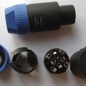 Neutrik NL8FC Speakon Konnektör