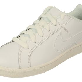 Nike 749867 Düşük Üst Kadın Spor Ayakkabı