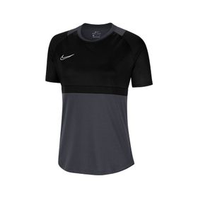 Nike BV6940-010 Kadın T-shirt
