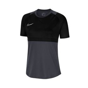 Nike BV6940-010 Kadın T-shirt