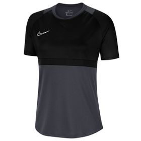 Nike BV6940-010 Kadın T-shirt