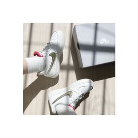 Nike DH9595-001 Air Force 1 LV8 Beyaz Kadın Spor Ayakkabı