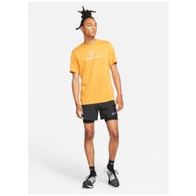 Nike DM4757-010 Dri-Fit Stride 18 cm Erkek Siyah Koşu Şort