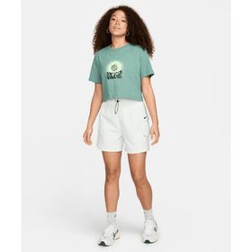 Nike DM6247-394 Sportswear Essential Short Yeşil Kadın Şort