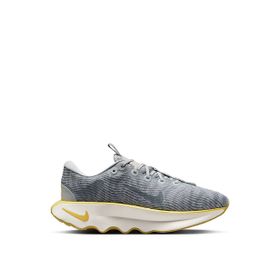 Nike DV1237-005 Motiva Gri Erkek Yürüyüş Ayakkabısı