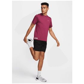 Nike DV9299-653 Bisiklet Yaka Düz Kırmızı Pembe Erkek T-Shirt